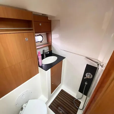 Apartment Experience Sur Un Bateau - Conforme Au Nouveau Reglement