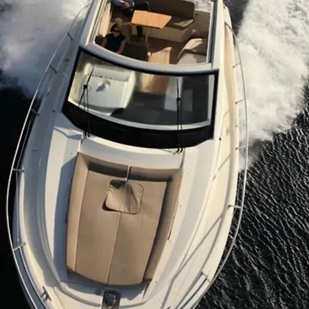 Experience Sur Un Bateau - Conforme Au Nouveau Reglement Appartement La Rochelle (Charente-Maritime)