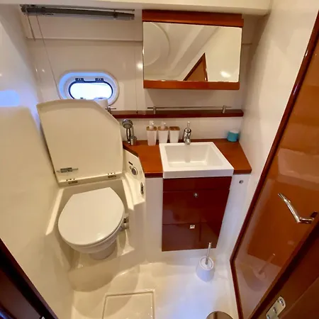 Apartment Experience Sur Un Bateau - Conforme Au Nouveau Reglement